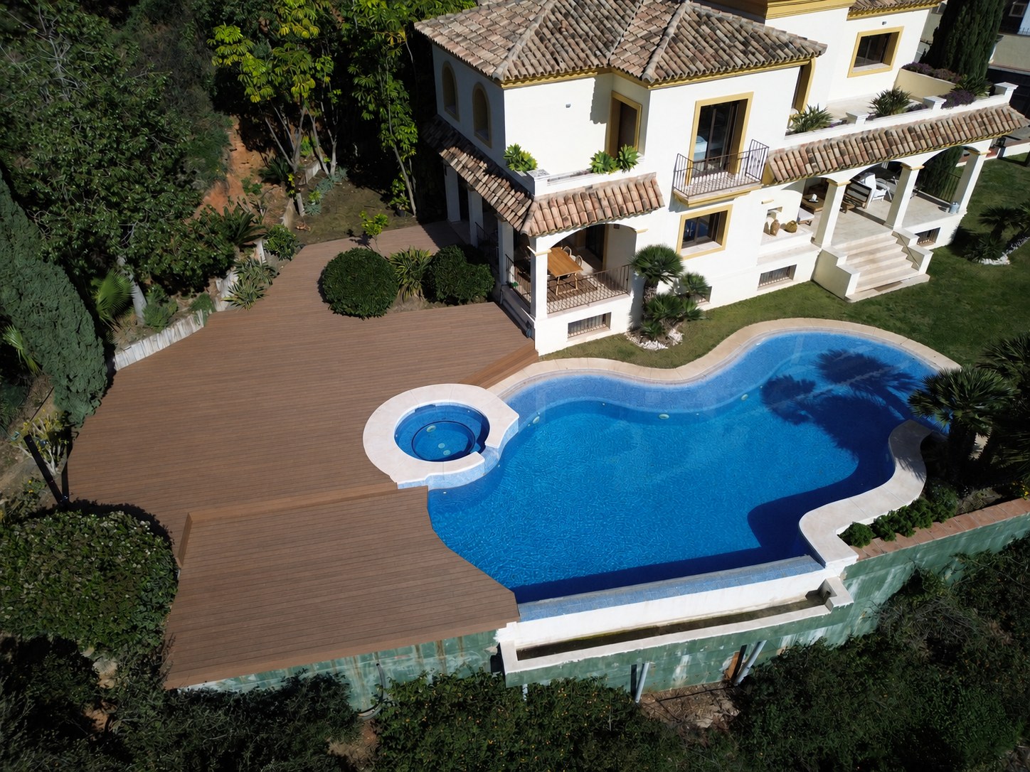 Complete pool terrace and garden deck layout in Estepona