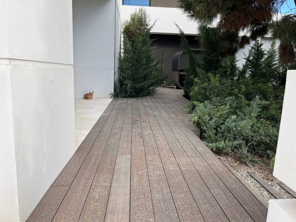 Alcuzcuz decking project photo in Benahavis