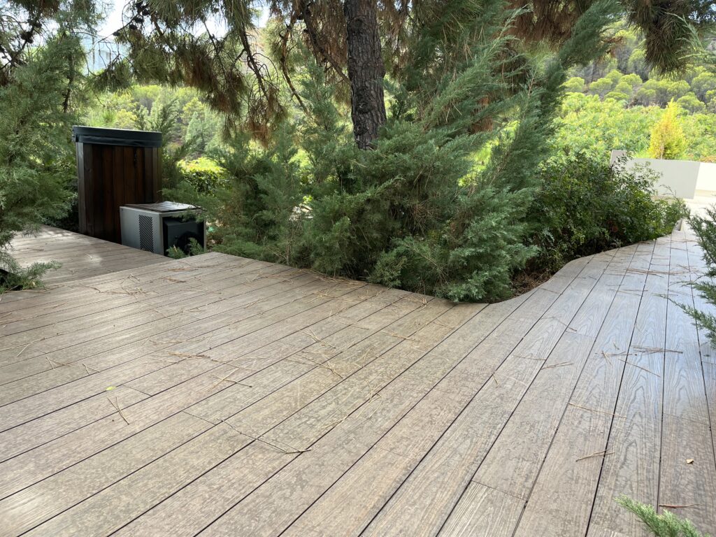 Alcuzcuz decking project photo in Benahavis