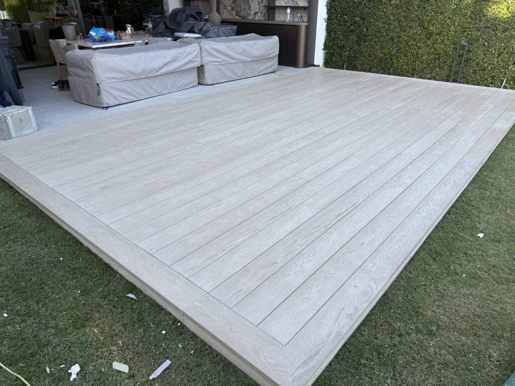 Villas 12 decking project photo in Marbella