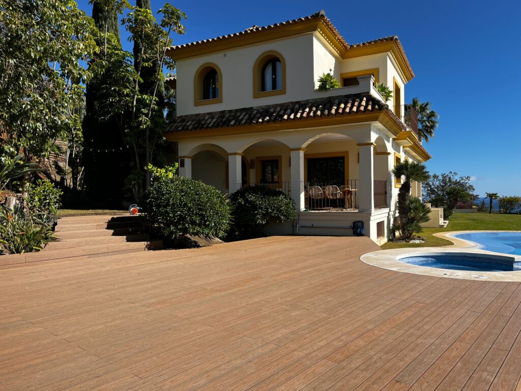 Estepona decking project photo in Estepona