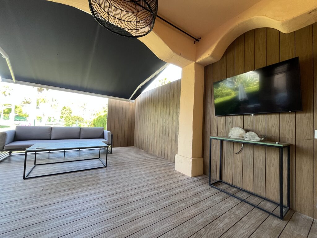 Bel-Air, Estepona decking project photo in Estepona