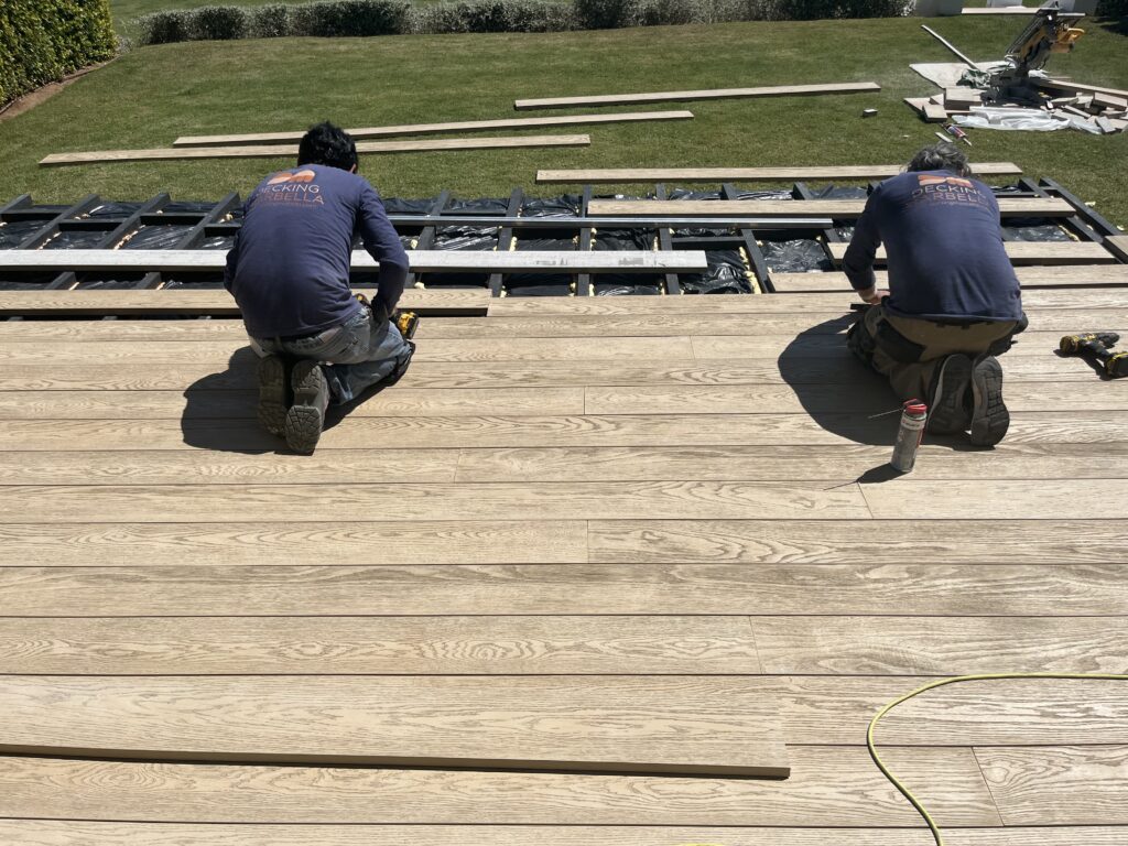 Villas 12 decking project photo in Marbella