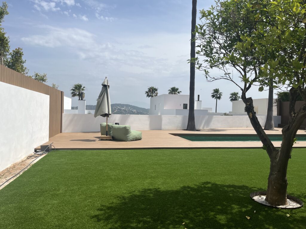 Jakob Sotogrande decking project photo in Sotogrande